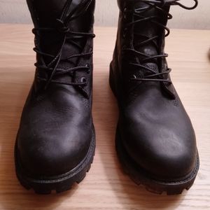 Women's Timberland Boots black sz4